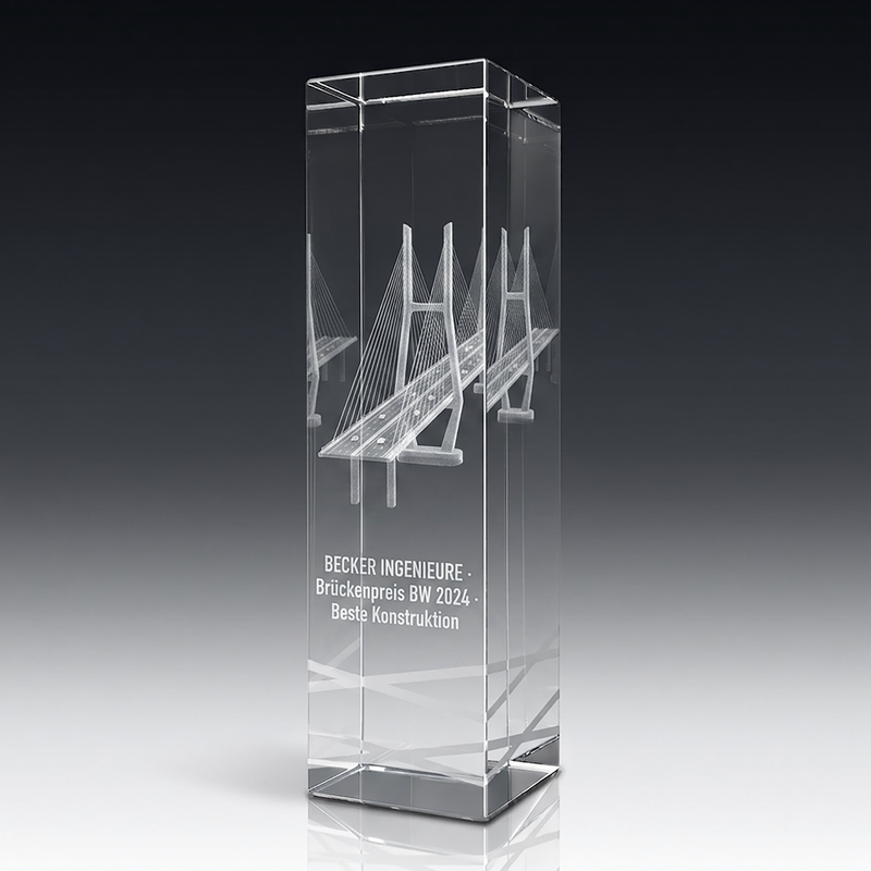 Trophy ROYAL aus Kristallglas – personalisierbarer Award, Produktansicht 1
