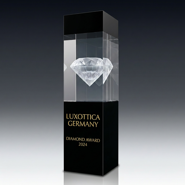 Trophy BLACK BEAUTY in crystal glass – customisable award, product view 1