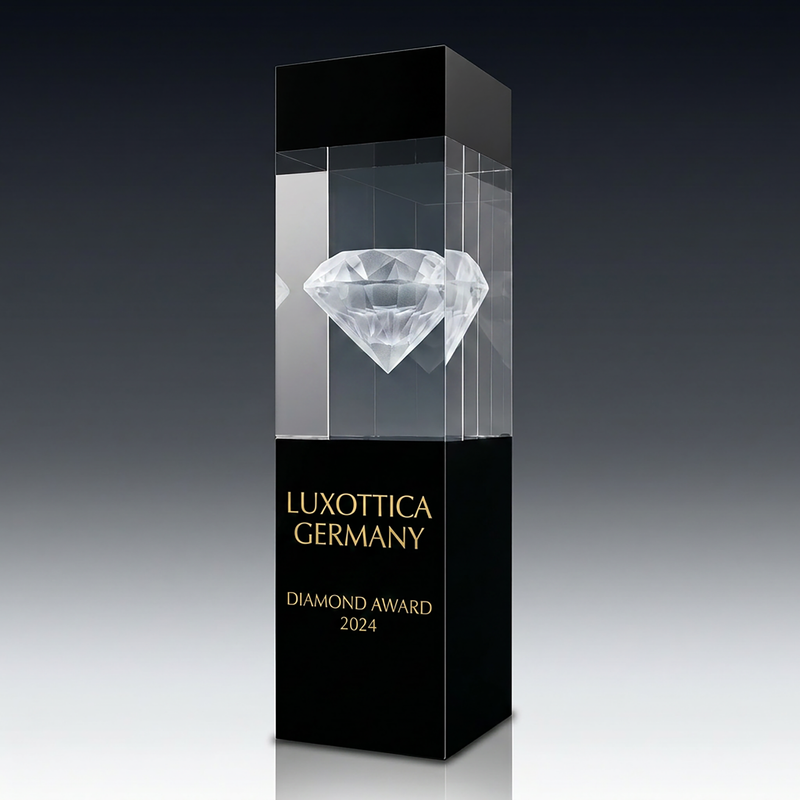 Trophy BLACK BEAUTY aus Kristallglas – personalisierbarer Award, Produktansicht 1