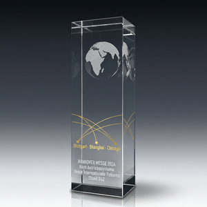 Trophy GLOBE in crystal glass – customisable award, product view 4