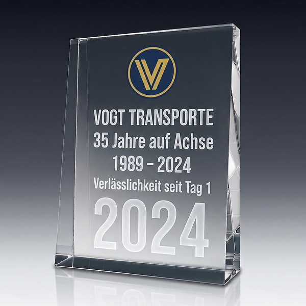 Trophy THE BEST (Hochformat) in crystal glass – customisable award, product view 2