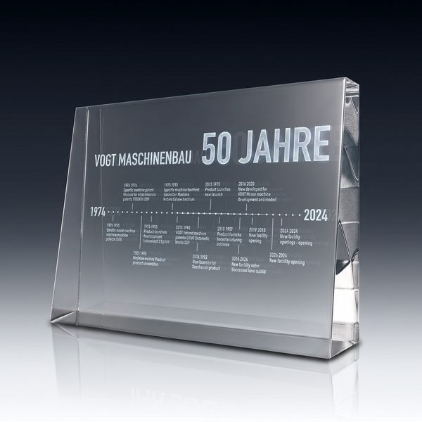 Trophy THE BEST (Querformat) in crystal glass – customisable award, product view 2