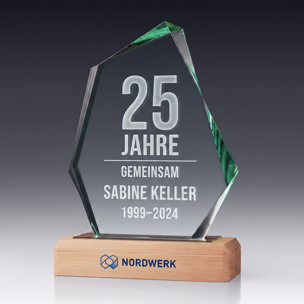 Trophy-WOODEN ROCK aus Kristallglas – personalisierbarer Award, Produktansicht 3